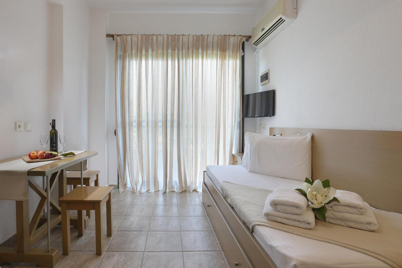 Maistrali Apartments Ормос Пангиас Екстериор снимка