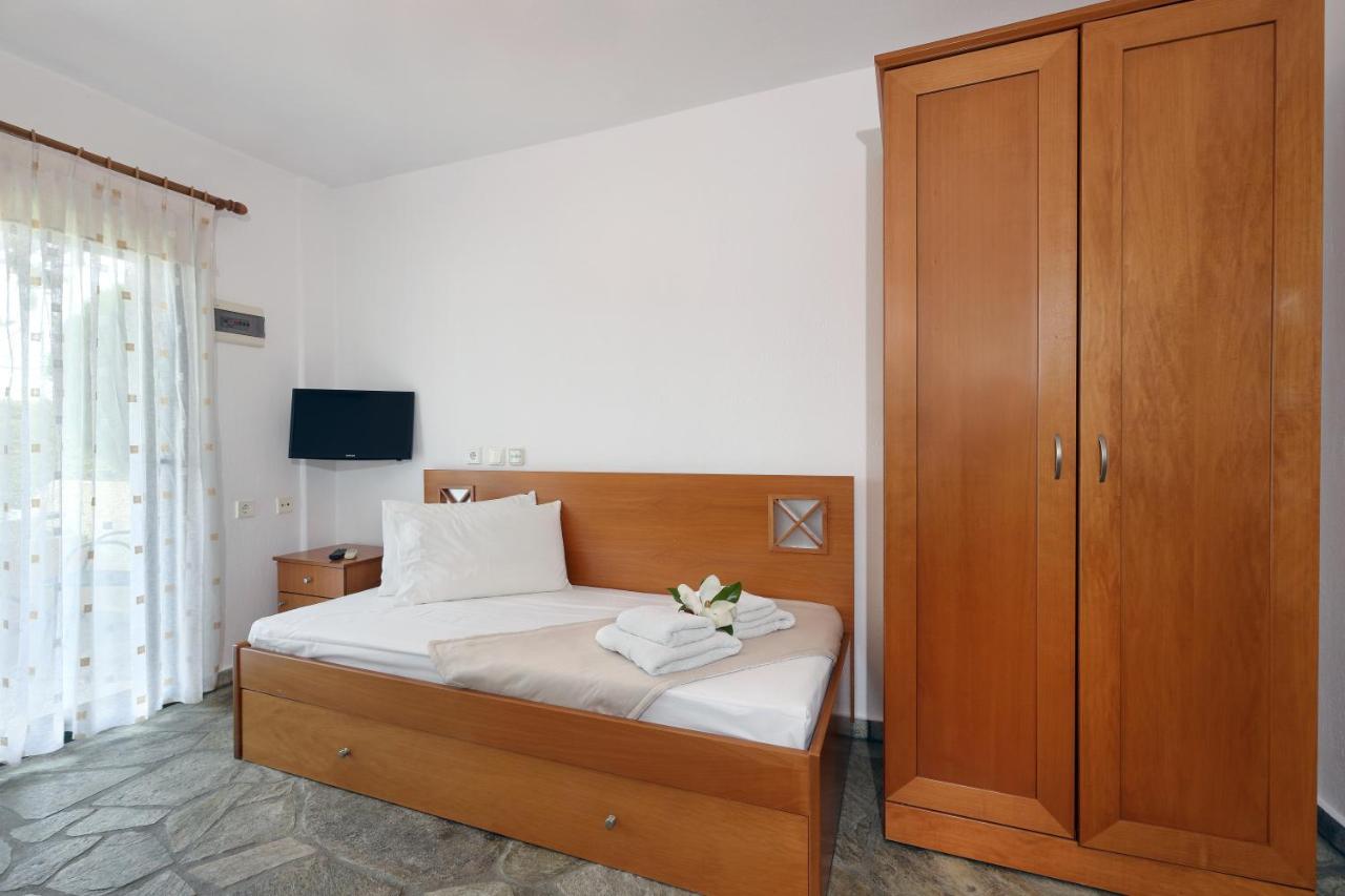 Maistrali Apartments Ормос Пангиас Екстериор снимка