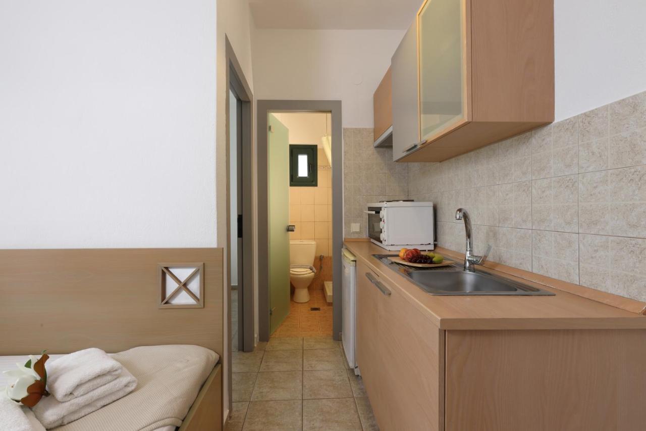 Maistrali Apartments Ормос Пангиас Екстериор снимка
