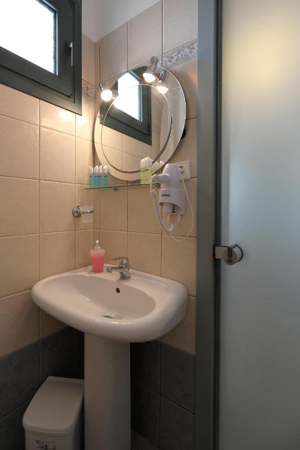 Maistrali Apartments Ормос Пангиас Екстериор снимка