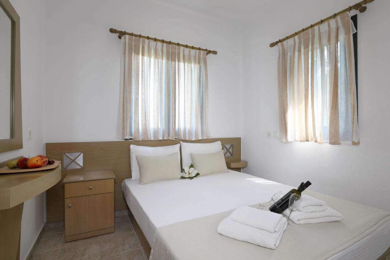 Maistrali Apartments Ормос Пангиас Екстериор снимка